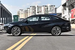 electric vehicle